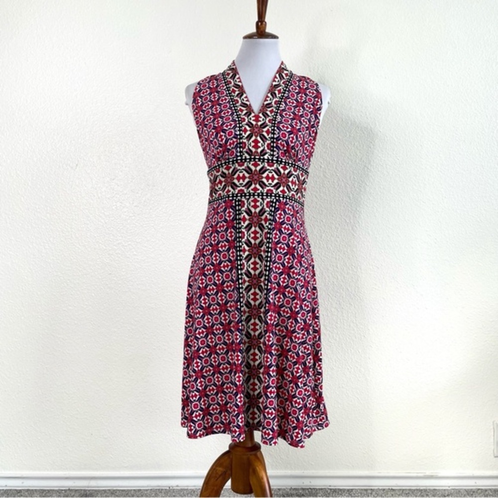 Suite 7 Geometric Dress Women's Sz 6 Sleeveless  V Neck Mini Dress Summer Office